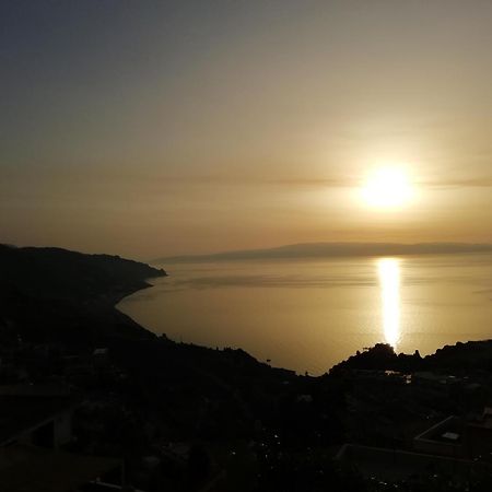 Villa Johnny And Mary'S House Breathtaking View Taormina Habitación foto