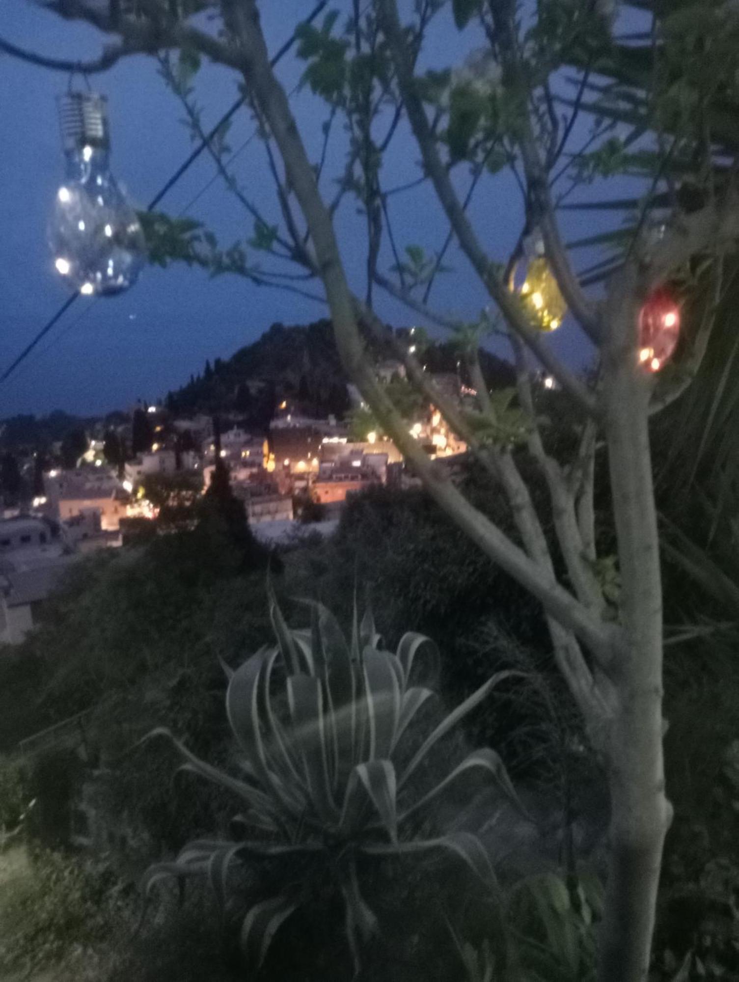 Villa Johnny And Mary'S House Breathtaking View Taormina Habitación foto